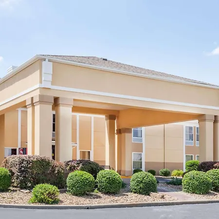 Super 8 By Wyndham Evansville North